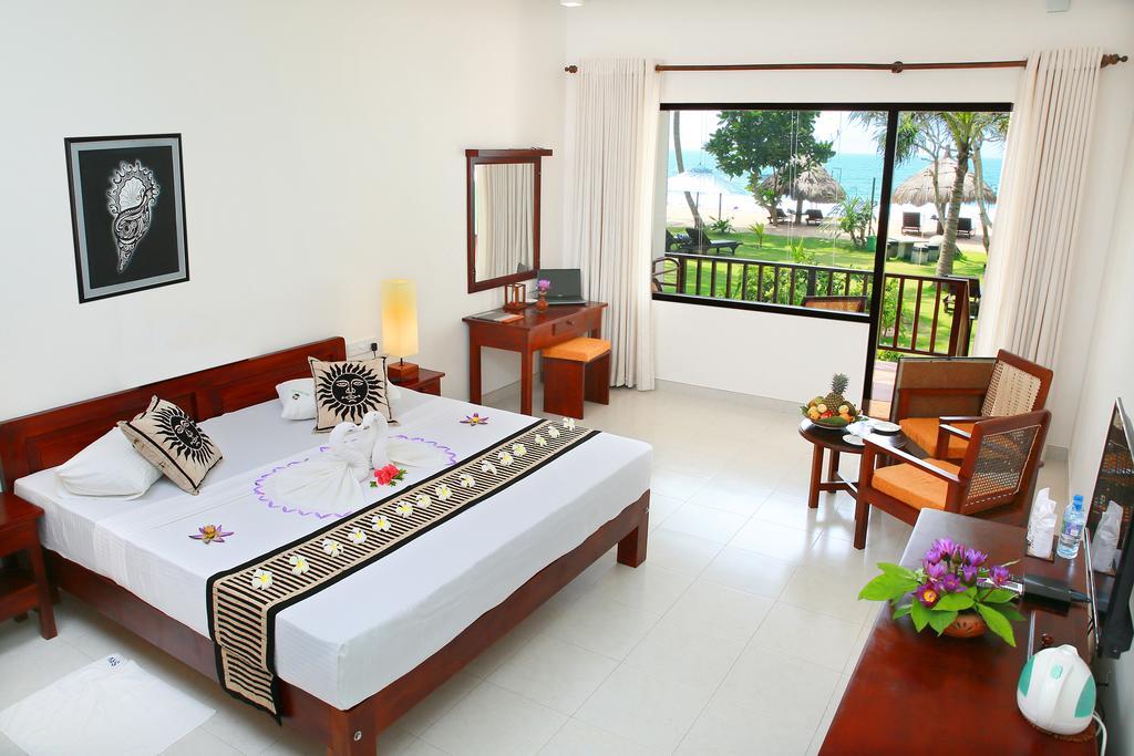 Sea Rock Villa Bentota Dış mekan fotoğraf
