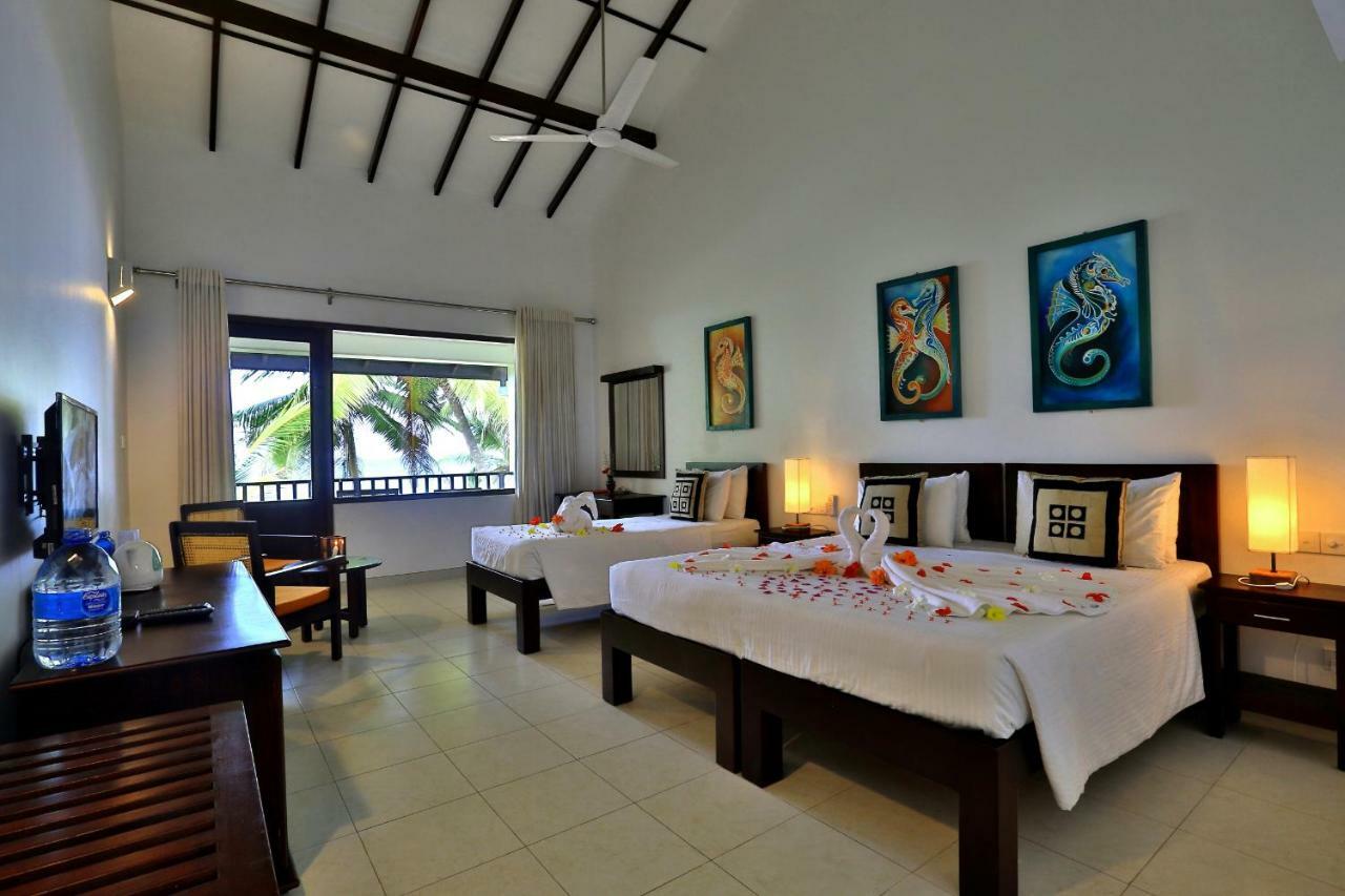 Sea Rock Villa Bentota Dış mekan fotoğraf