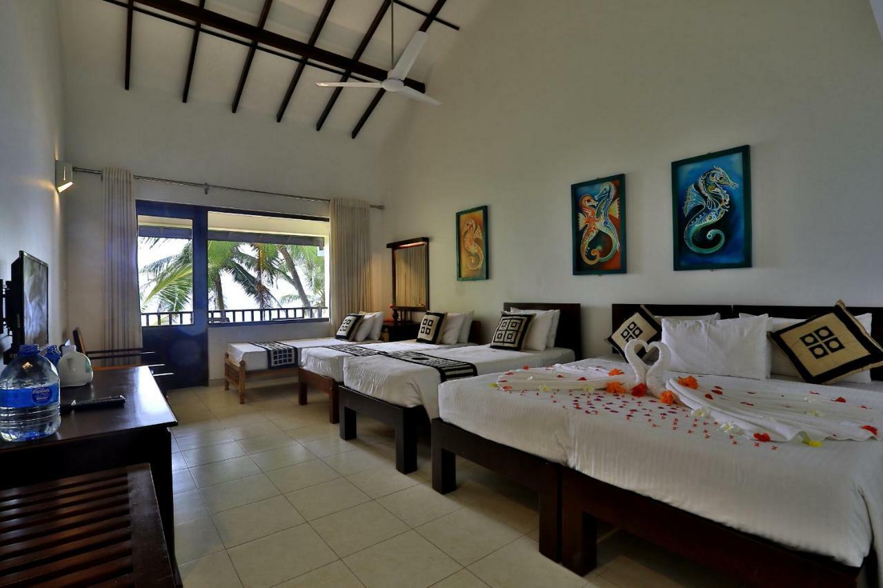 Sea Rock Villa Bentota Dış mekan fotoğraf