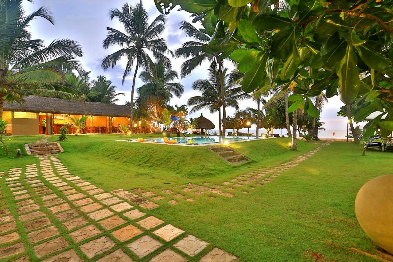 Sea Rock Villa Bentota Dış mekan fotoğraf