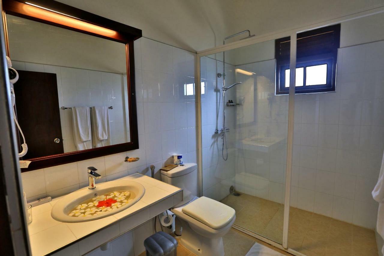 Sea Rock Villa Bentota Dış mekan fotoğraf